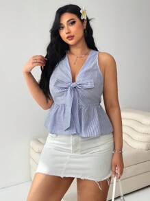 SHEIN EZwear Camicia senza maniche con stampa a righe, arricciatura sul fondo e laccetti davanti, taglie comode - Blu e Bianco - Visualizzare 4