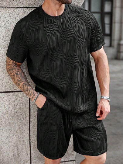 Manfinity Homme Plus Size Men Summer Casual Solid Color Textured Fabric Short Sleeve T-shirt I Szorty 2-częściowy zestaw