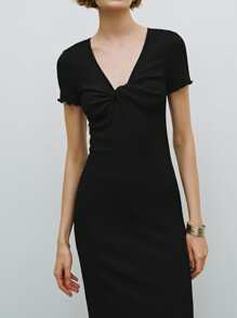 Lumivelle Vestido con cuello en V, torcido y de tela texturizada - Negro - Ver 3