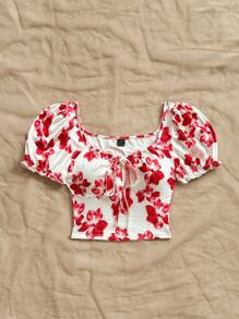Soleia 女士浪漫印花泡泡袖系带露脐上衣，荷叶边装饰，适合度假穿着。花卉露脐上衣，夏季上衣，红色花卉上衣，白色花卉上衣，飘逸上衣，毛衣上衣，单肩上衣，基础款上衣，外出上衣，T恤 - 彩色 - 查看 3