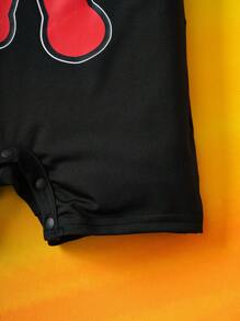 Astro Boy X SHEIN 男宝宝可爱卡通图案红黑色短袖哈衣