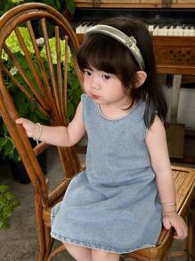 SHEIN Vintaside Kids Babygirl 夏季时尚可爱大蝴蝶结水洗牛仔连衣裙，适合旅行、度假、海滩玩耍或家庭聚会等日常穿着 - 淺藍色 - 查看 8