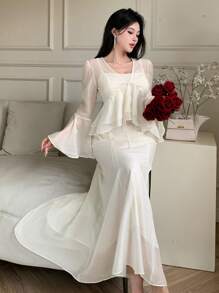 DAZY Completo da 2 pezzi composto da blusa in chiffon semplice e casual con laccetti e volant, e gonna a sirena aderente, adatto per matrimoni, lauree, feste, abbigliamento autunnale da donna - Beige - Visualizzare 3