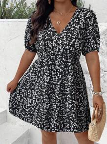 Breezaya Vestido de manga corta con escote en V, fondo negro y flores blancas para mujer de talla grande