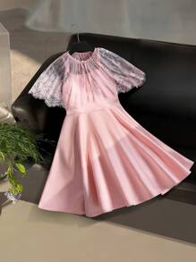 Elegancka satynowa sukienka księżniczki z tiulu i koralikowy płaszcz dla dziewcząt w wieku 1-2 lat, zestaw 2 częściowy, odpowiedni na imprezy i wydarzenia - Różowy - Zobacz 9