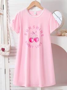 女孩可爱粉色柔软舒适樱桃印花宽松休闲短袖甜美蕾丝长裙，适合睡衣和休闲装