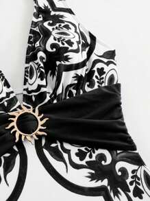 Swim Oasis Set de 3 piezas 2025 Nuevo diseño de traje de baño de una sola pieza con estampado de posicionamiento, falda y pantalones largos de malla para mujer, conjunto informal de playa de verano - Blanco y Negro - Ver 7
