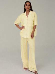 Aloruh 优雅别致双色条纹蝴蝶结图案简约休闲纽扣衬衫和直筒裤套装 - 黃色 - 查看 7