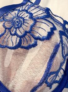 SHEIN Set de 3 piezas de lencería sexy con bordados florales en azul clásico - Azul - Ver 4