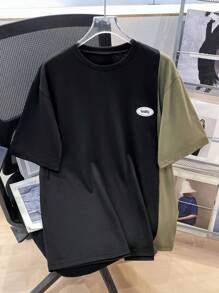 SHEIN Camiseta de manga corta y cuello redondo con diseño de parches y colores contrastantes, cómoda para adolescentes varones. Adecuada para el uso diario, la escuela, los viajes, las vacaciones y los deportes en primavera/verano. - Multicolor - Ver 1
