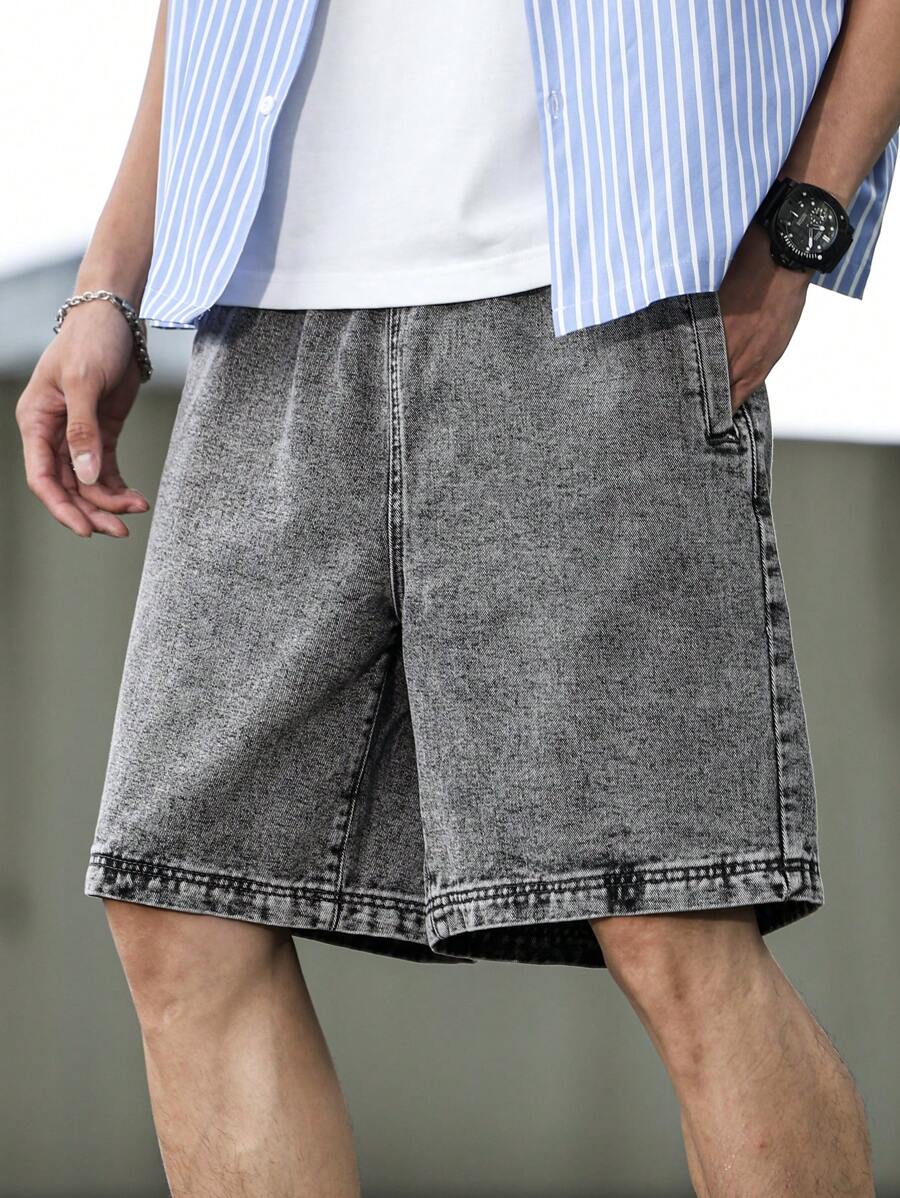Manfinity Hypemode Men's Solid Color Pocket Casual Loose Fit Denim Shorts