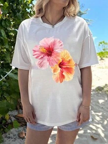 SHEIN EZwear Plus Size Casual Hibiscus Flower Printed Round Neck Short Sleeve T-Shirt, Loose Fit, For Summer - White - View 1