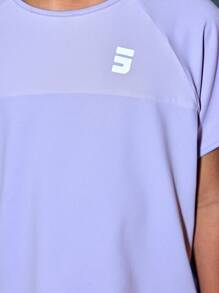 JNSQ T-shirt à manches courtes pour sports de plein air pour préadolescentes retournant à l'école, Top de sport à manches courtes pour enfants avec col rond et impression réfléchissante 3M