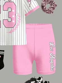 SHEIN Set de 2 piezas con camiseta de gráfico brillante rosa con estampado de letras y rayas, y shorts para niñas jóvenes, conjunto de ropa informal de verano
