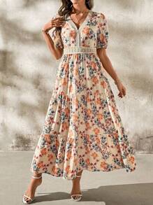 SHEIN Clasi 大码女式优雅花卉印花 V 领拼接镂空蕾丝荷叶边下摆 A 字长裙、飘逸连衣裙、女式鸡尾酒会礼服、Fairycore、正式礼服、晚礼服、端庄连衣裙 - 彩色 - 查看 1