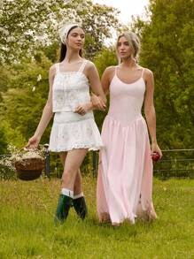 Enchnt 春夏浪漫女式白色花卉刺绣前系带单排扣蕾丝拼接吊带背心，休闲舒适，适合生日、节日派对、甜蜜约会、日常通勤、度假、婚礼季节必备、夏季百搭、音乐会