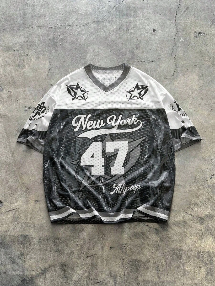 AXEPEAK 男士撞色字母印花 V 领休闲短袖 T 恤，夏季，校园，街头服饰