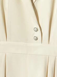 Chiquease Eleganter Damen-Jumpsuit mit Kragen, Überschlag, Raffung und geraden Beinen - Aprikosenfarben - Übersicht 3