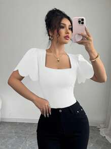 Elenzga Top court évasé à manches évasées avec bordure en coquillage de couleur unie style français, T-shirt ajusté à col carré et manches bouffantes élégant - Blanc - Voir 5