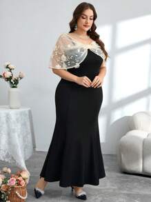 Modelyn Vestido ajustado elegante de talla grande con bordado en color contrastante para uso profesional - Negro - Ver 4