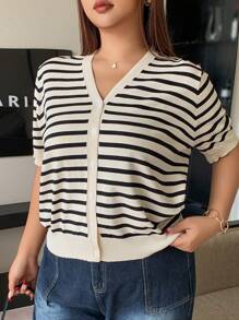 Dazy Plus V-Neck Striped Short Sleeve Fitted Cropped Knit Top - Black and White - View 7