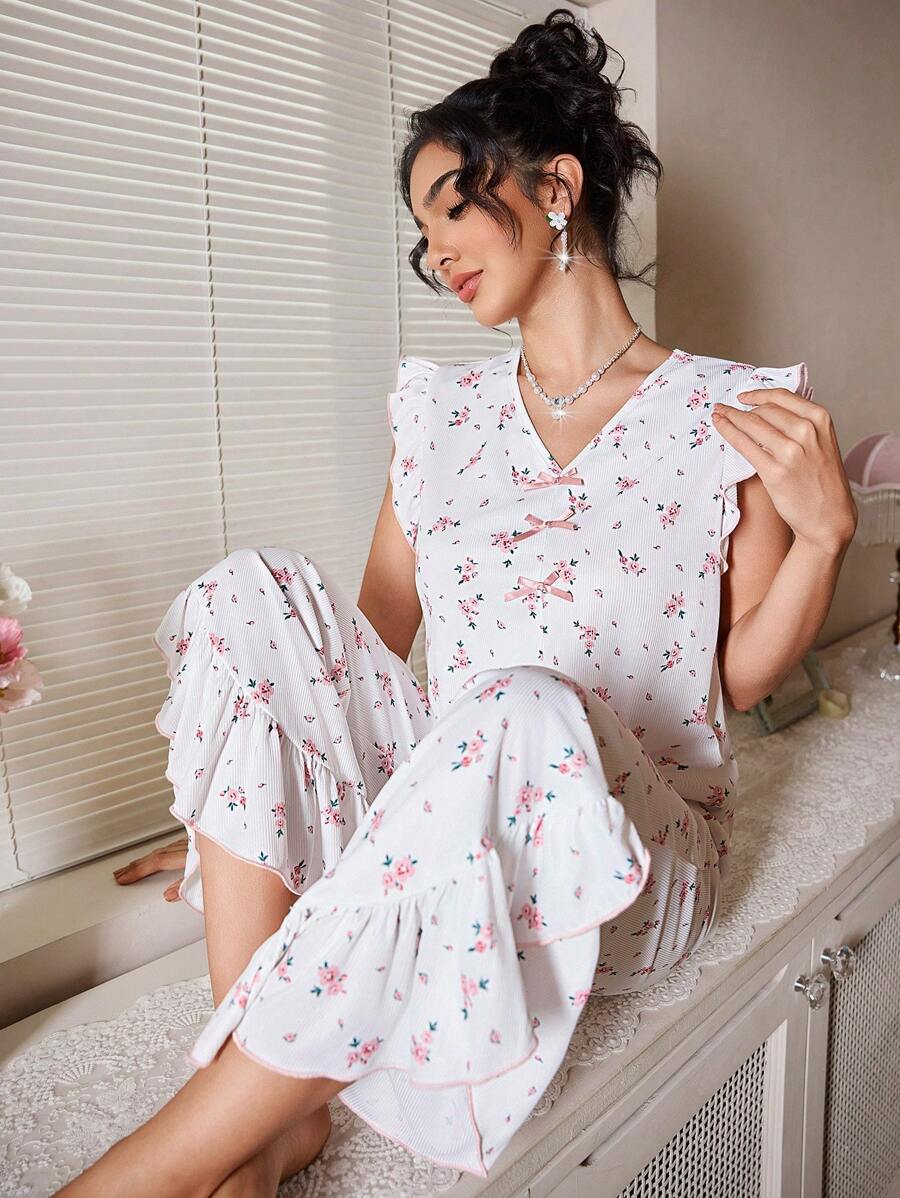 CottageSlumber 不对称荷叶边下摆浪漫碎花女式短袖上衣和裤子睡衣套装节日季 - 彩色 - 查看 1