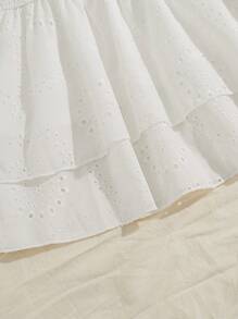 SHEIN Unity Vestido elegante de estilo de vacaciones en azul marino con pliegues, sin tirantes, cintura sexy, calado, bordado y volantes en el bajo - Blanco - Ver 4