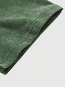 ROMWE MEN Street Life Men's Portrait And Acid-Washed Short Sleeve T-Shirt, Suitable For Everyday Wear In Spring/Summer - Green - View 3