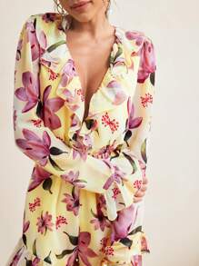 VIOLA AND VESPER Mono corto de verano elegante para mujer con mangas largas de gasa suave con estampado floral y volantes recortados