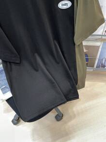 SHEIN Camiseta de manga corta y cuello redondo con diseño de parches y colores contrastantes, cómoda para adolescentes varones. Adecuada para el uso diario, la escuela, los viajes, las vacaciones y los deportes en primavera/verano. - Multicolor - Ver 6