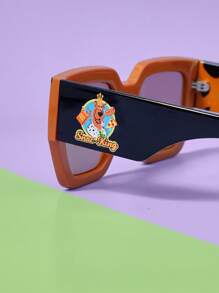 SCOOBY-DOO X SHEIN Lunettes de mode surdimensionnées avec design graphique de dessin animé et de lettre en couleur - Jaune moutarde - Voir 2