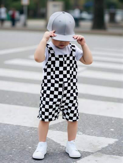 Bubblio 1件装男婴休闲时尚舒适简约百搭柔软格子布背带裤，适合生日派对、洗礼、周岁生日庆祝、晚会、演出、婚礼等场合。格子背带裤，男婴格子套装，格子连体裤，男婴夏季套装，黑白格子背带裤，男婴格子背带裤。