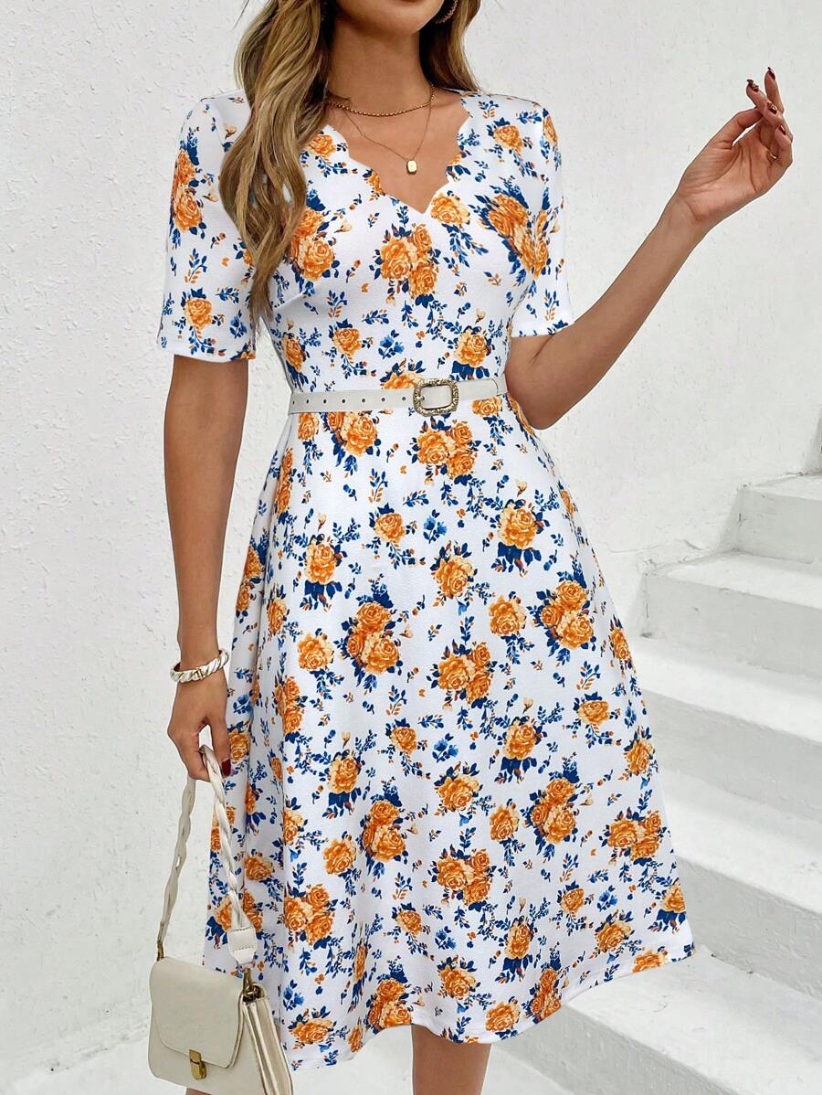 SHEIN Clasi 女士优雅V领贝壳边蓝色花卉印花夏季修身A字度假连衣裙 - 彩色 - 查看 1