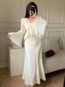 DAZY Completo da 2 pezzi composto da blusa in chiffon semplice e casual con laccetti e volant, e gonna a sirena aderente, adatto per matrimoni, lauree, feste, abbigliamento autunnale da donna - Beige - Visualizzare 4
