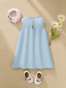 SHEIN Spring/Summer Cute Cartoon Duck Embroidered Hem Sleeveless Round Neck Baby Girl Dress, Adorable Sweet Style - Blue - View 2