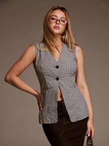 Forever 21 Women's Plaid Print V-Neck Button Front Casual Sleeveless Blouse - Black and White - View 1