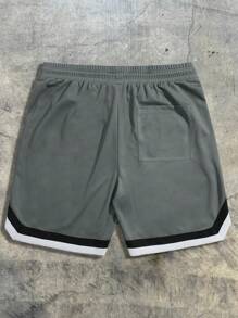 AXEPEAK 宽松男士字母拼接抽绳腰部撞色带短裤，街头风 - 灰色 - 查看 2