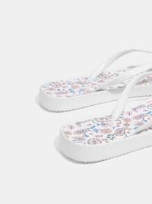 女士时尚黑色人字凉鞋