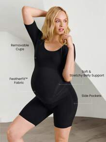 GLOWMODE 8 英寸 FeatherFit™ Mama On The Move 短袖圆领可拆卸罩杯侧袋氨纶孕妇装短款连体衣低冲击瑜伽普拉提工作室健身房日常休闲装