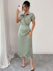Elenzga Damen Salbeigrün Sommer Elegantes Arbeits Satin Französischer Minimalistisches Hemdkleid V-Ausschnitt Schulterfall Tailliertes Saum Faltenrock Rückenschlitz Maxikleid - Armeegrün - Übersicht 6