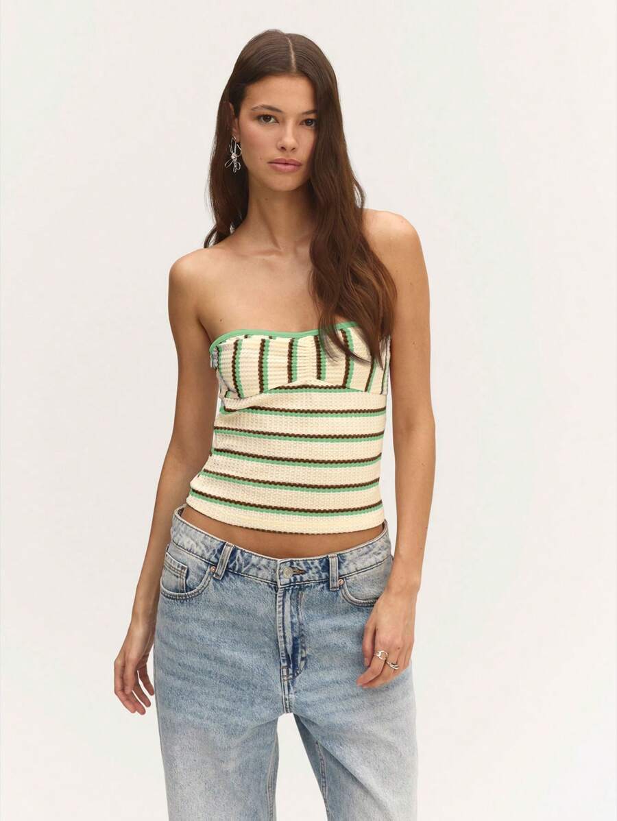 Nöista Áo không dây móc có thiết kế sọc với tông màu kem, xanh lá cây và hồng. Một sản phẩm đa năng và vượt thời gian, hoàn hảo để tạo nên vẻ ngoài giản dị, tươi mới và trẻ trung. Lý tưởng cho những ngày hè, những chuyến đi chơi xa hoặc các sự kiện thoải mái. - Nhiều màu - Xem 1