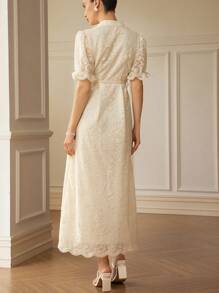 Aveloria Rosie 法式蕾丝浪漫长裙，正面有纽扣，短袖，收腰 - 杏色 - 查看 4