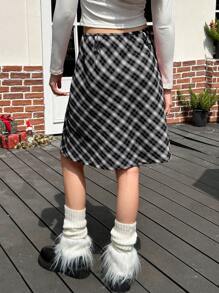 Jouncy Women's Checked/Plaid Skirt, Fashionable For Summer - Black - View 2