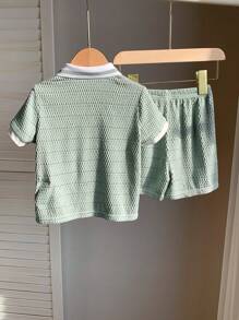 SHEIN 2 件套男婴舒适休闲拼色 Polo 领短袖衬衫和短裤套装，适合春夏季室内、户外、日常、运动、玩耍、派对、拍照、度假、节日 - 綠色 - 查看 2