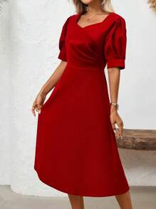 SHEIN Clasi Vestido elegante de verano para damas con cuello de corazón, mangas abultadas cortas y unicolor