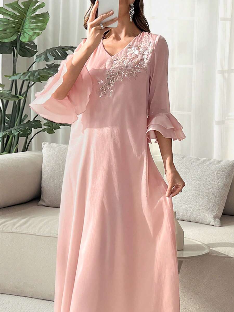 SHEIN Najma 女式 V 领串珠花朵层叠荷叶边袖阿拉伯连衣裙，春夏全长 Jalabiya 女式休闲连衣裙，端庄 - 粉色 - 查看 1