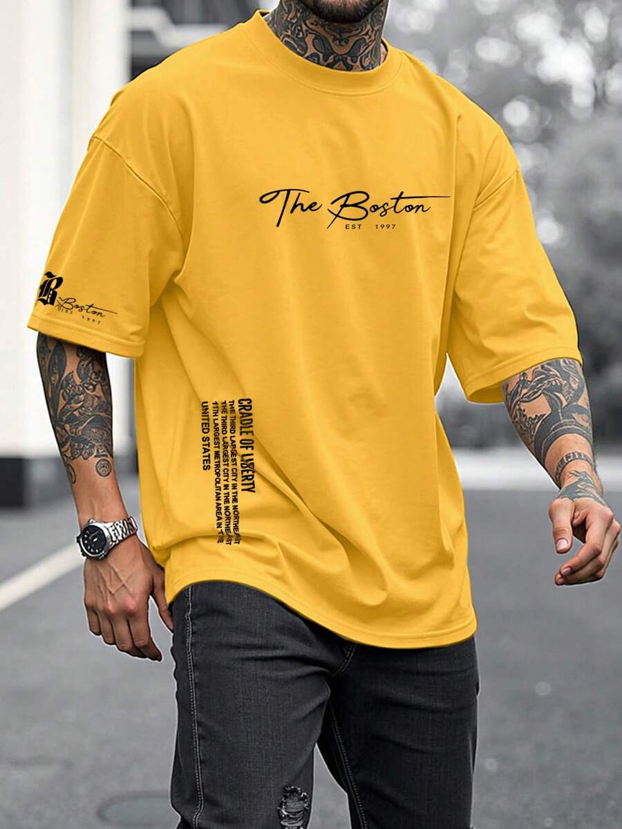 Manfinity LEGND Kaos Lengan Pendek Pria Ukuran Besar Kasual dengan Slogan Cetak, Bahu Jatuh, Potongan Longgar, Musim Panas - Kuning - View 1