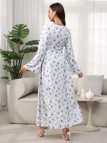 Al Najma V-Neck Arabic Style Colorblock Floral Print Flared Sleeve Dress, Spring/Summer - Purple - View 8