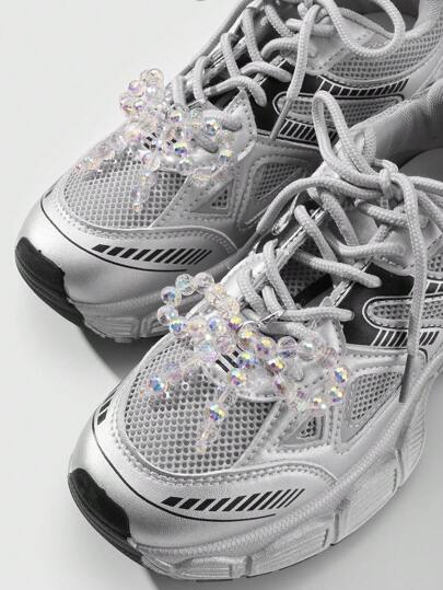 Kawaii 2 pièces Clips de chaussure élégants et faits main dans le style Ins avec perles transparentes et cristal, sirène et nœud papillon. Accessoires de mode convenant aux femmes, pour un port quotidien ou en cadeau.