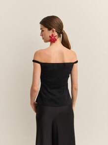 Nöista 露肩上衣，夏季肩部松紧带设计，正面纽扣闭合，适合度假穿着，7月4日主题上衣 - 黑色 - 查看 7